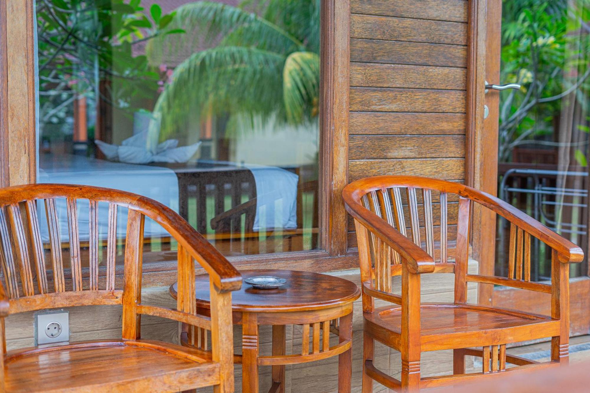 Rijet Villa Beach & Restaurant Ped Экстерьер фото